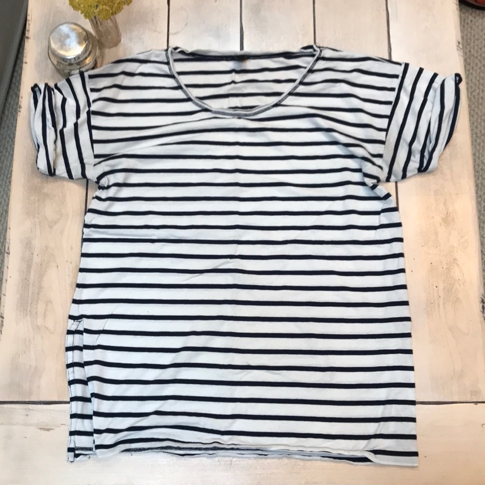 J Crew stripped T Shirt Women’s S